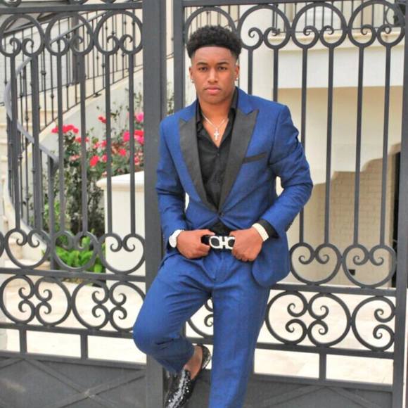 Meet your Posher, Marcae - Picture 1 of 1